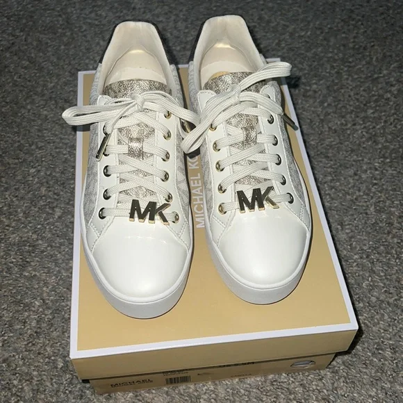 [新品未使用]MICHAEL KORS ゴールド ホワイト MICHAEL Michael Kors | Shoes | Michael Kors Poppy Lace Up